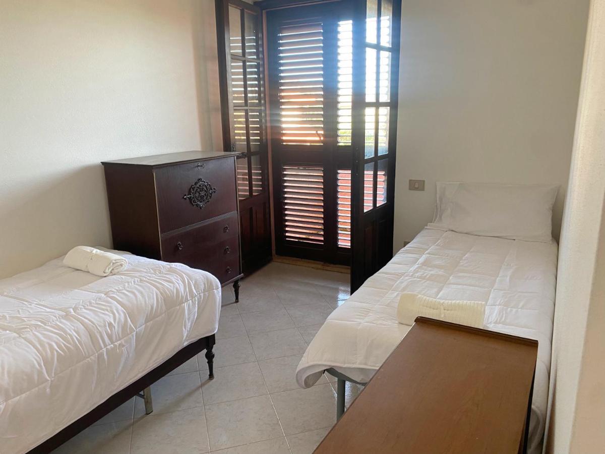 Lovely Home 5 Min Walk To The Beach, 3 Bedrooms Ample Outdoor Relax And Wifi カピターナ エクステリア 写真