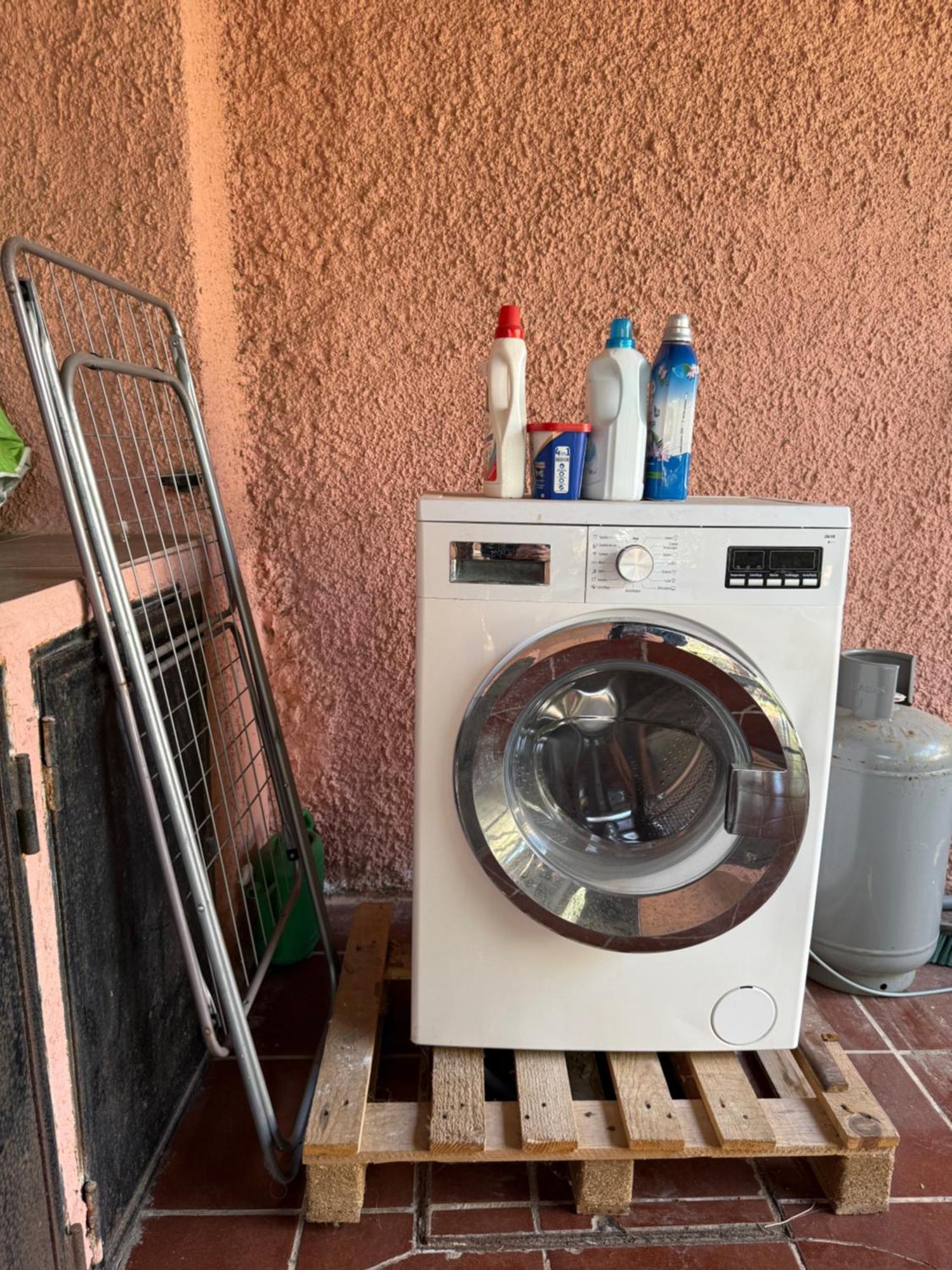 Lovely Home 5 Min Walk To The Beach, 3 Bedrooms Ample Outdoor Relax And Wifi カピターナ エクステリア 写真