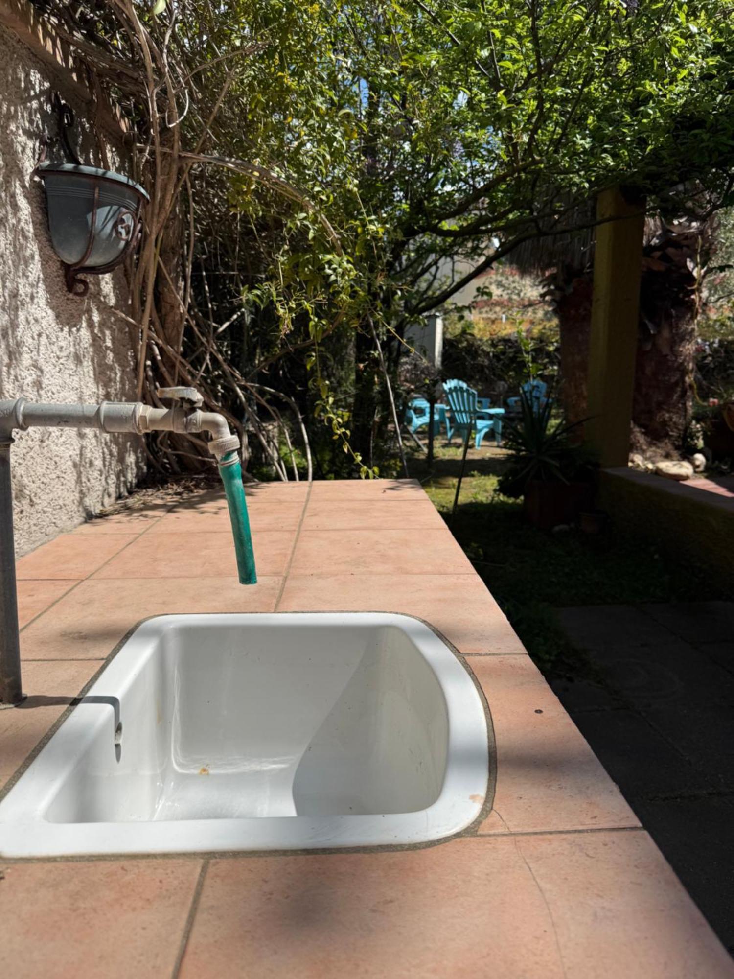 Lovely Home 5 Min Walk To The Beach, 3 Bedrooms Ample Outdoor Relax And Wifi カピターナ エクステリア 写真